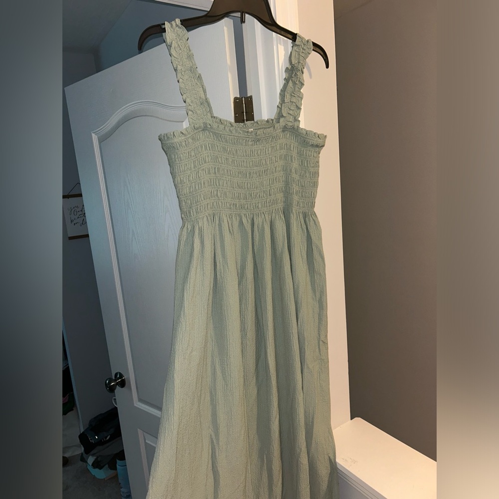 Gorgeous Calvin Klein maxi dress color: sage green